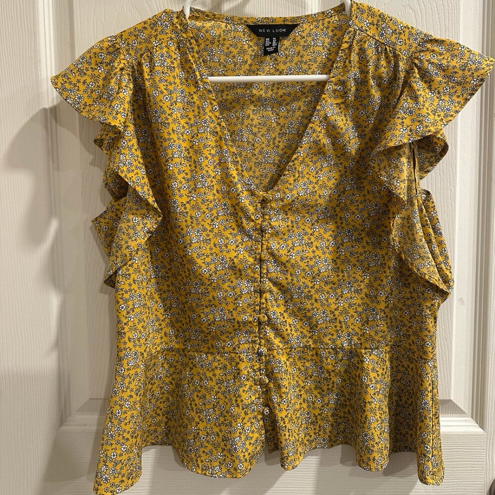 Floral yellow short sleeved top